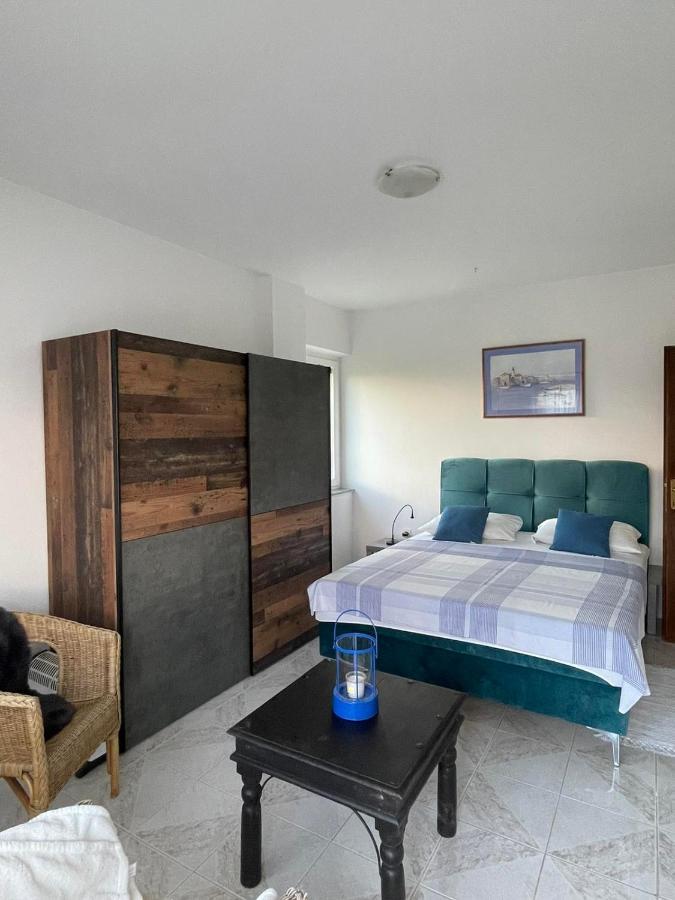 Apartman Kacic Sveti Ivan Dobrinjski 外观 照片